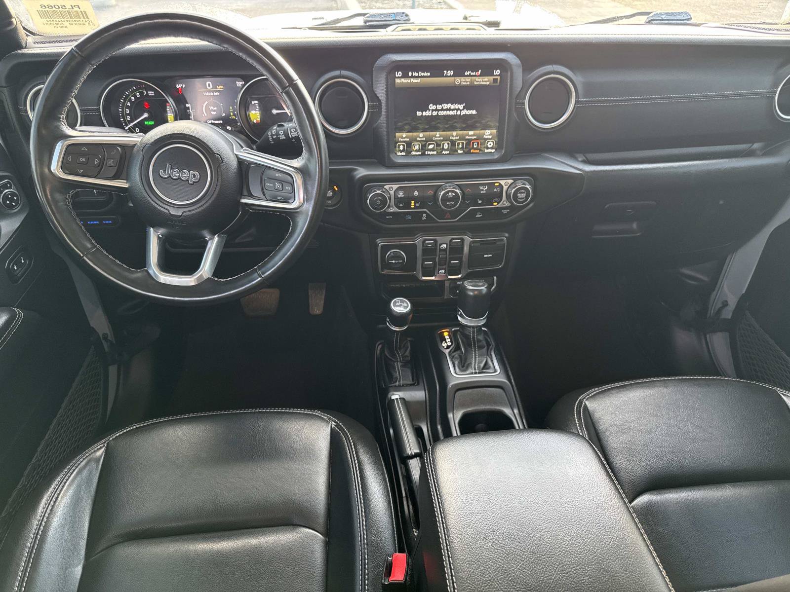 Used 2023 Jeep Wrangler Unlimited Sahara w/ Cold Weather Group AWD/4WD image 9