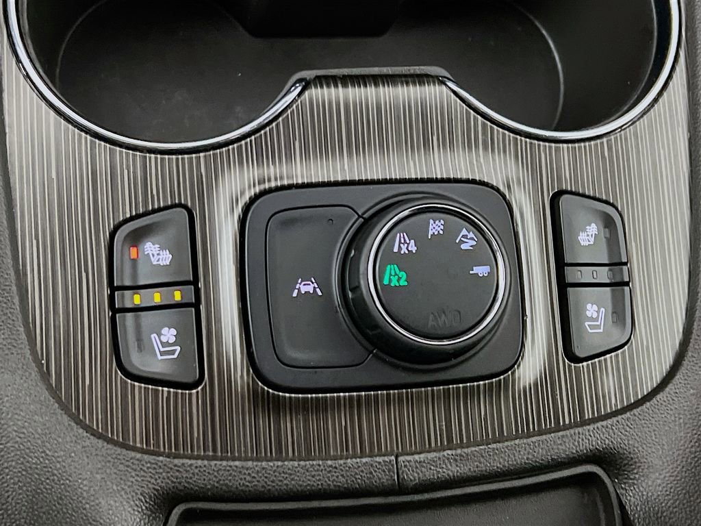 Used 2023 GMC Acadia SLT w/ Technology Package image 21