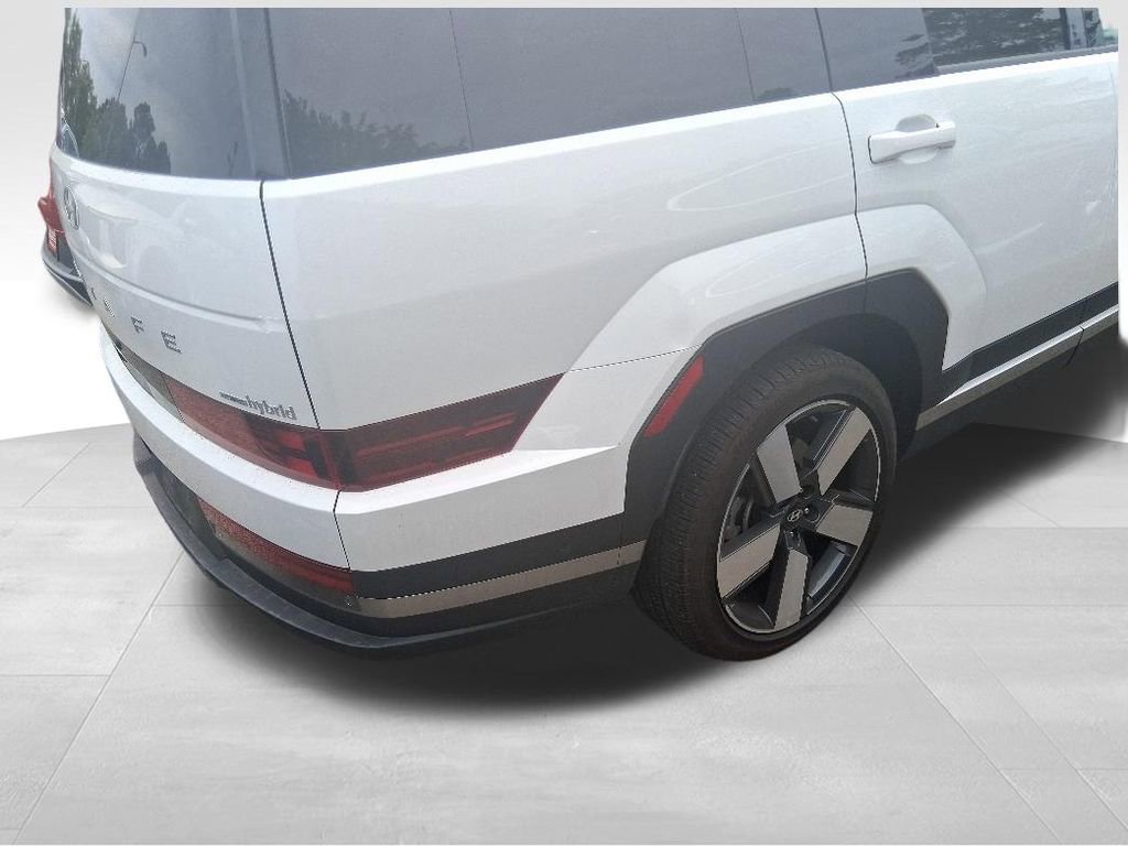 Used 2025 Hyundai Santa Fe Limited AWD/4WD image 4