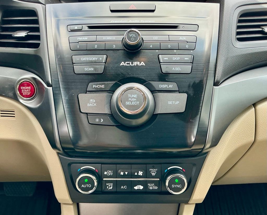Used 2014 Acura ILX w/ Premium Package FWD image 31