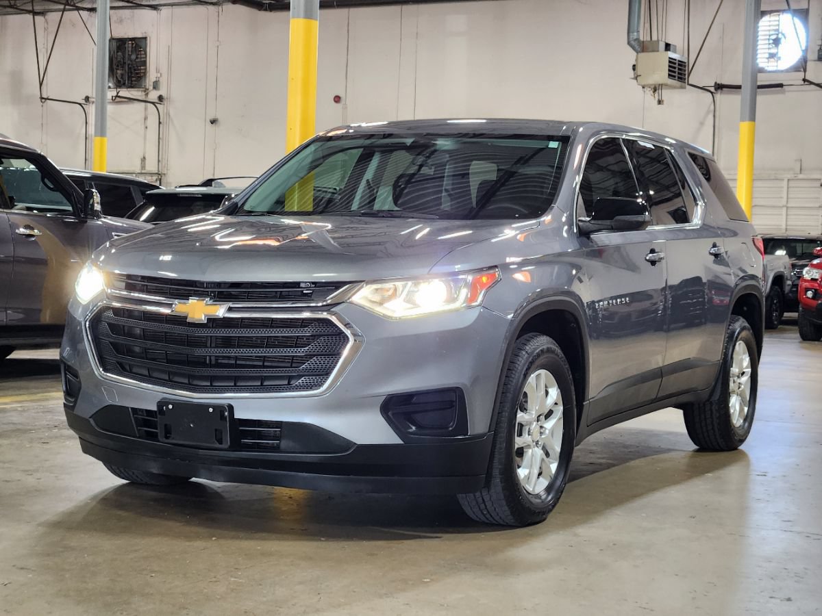 Used 2021 Chevrolet Traverse LS w/ LPO, Floor Liner Package FWD image 5