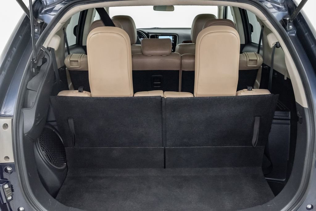 Used 2014 Mitsubishi Outlander GT image 29