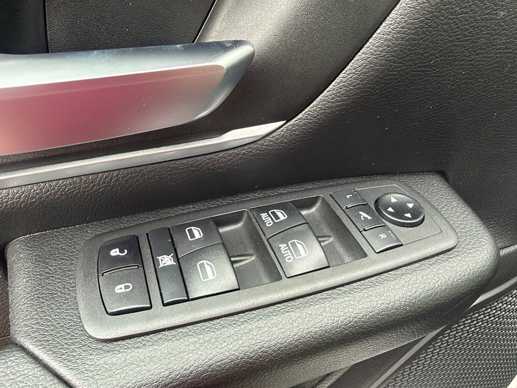 Used 2021 RAM 1500 Big Horn AWD/4WD image 34