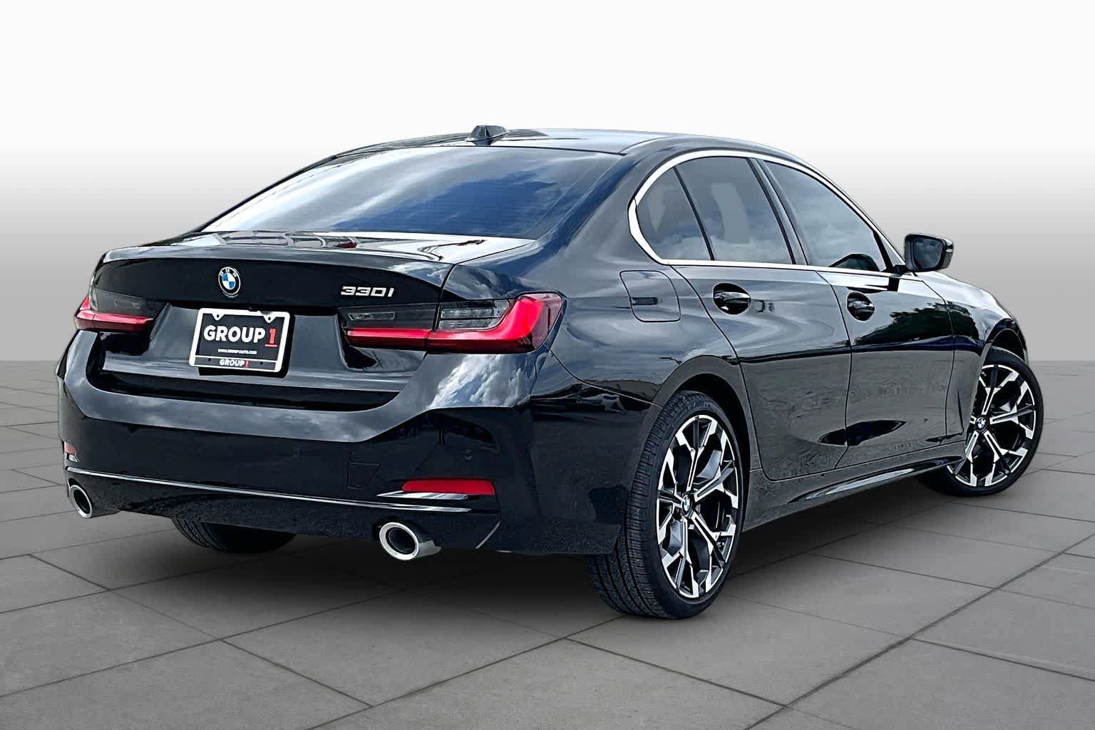 Used 2026 BMW 330i Sedan RWD image 12