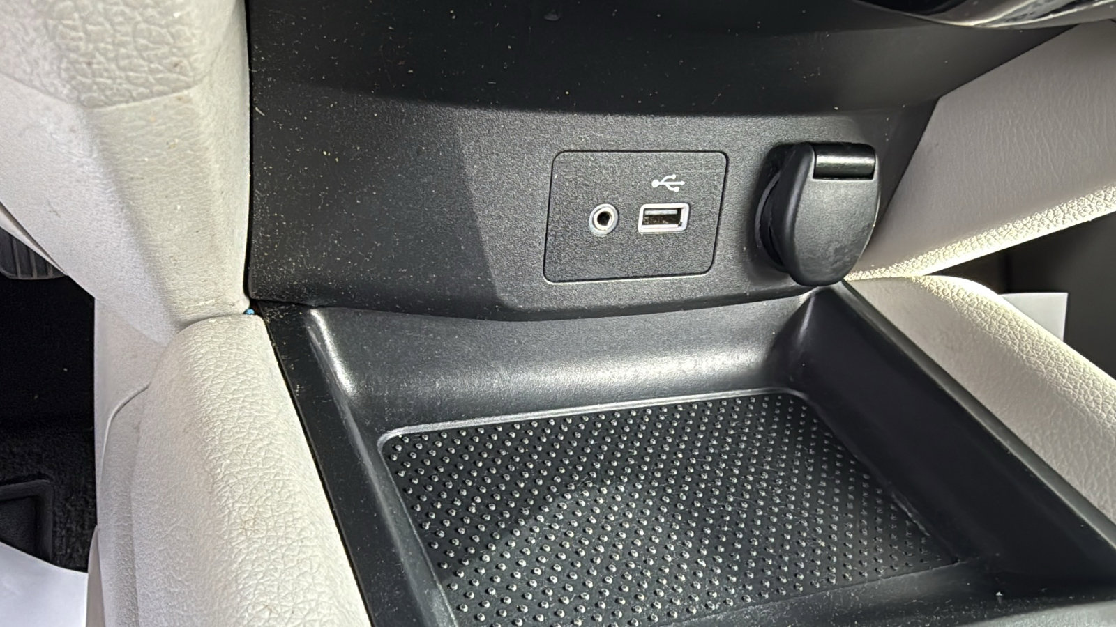 Used 2020 Nissan Rogue Sport SV AWD/4WD image 16