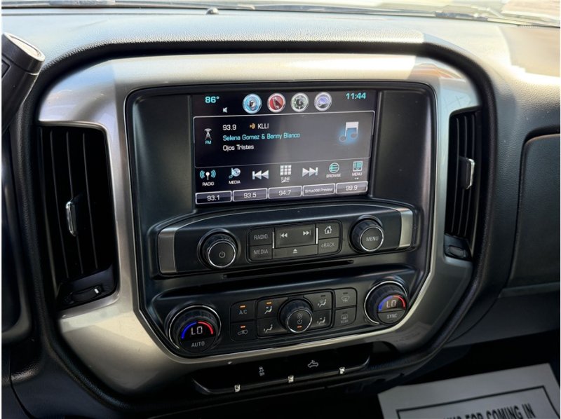 Used 2018 Chevrolet Silverado 1500 LT w/ Texas Edition RWD image 38