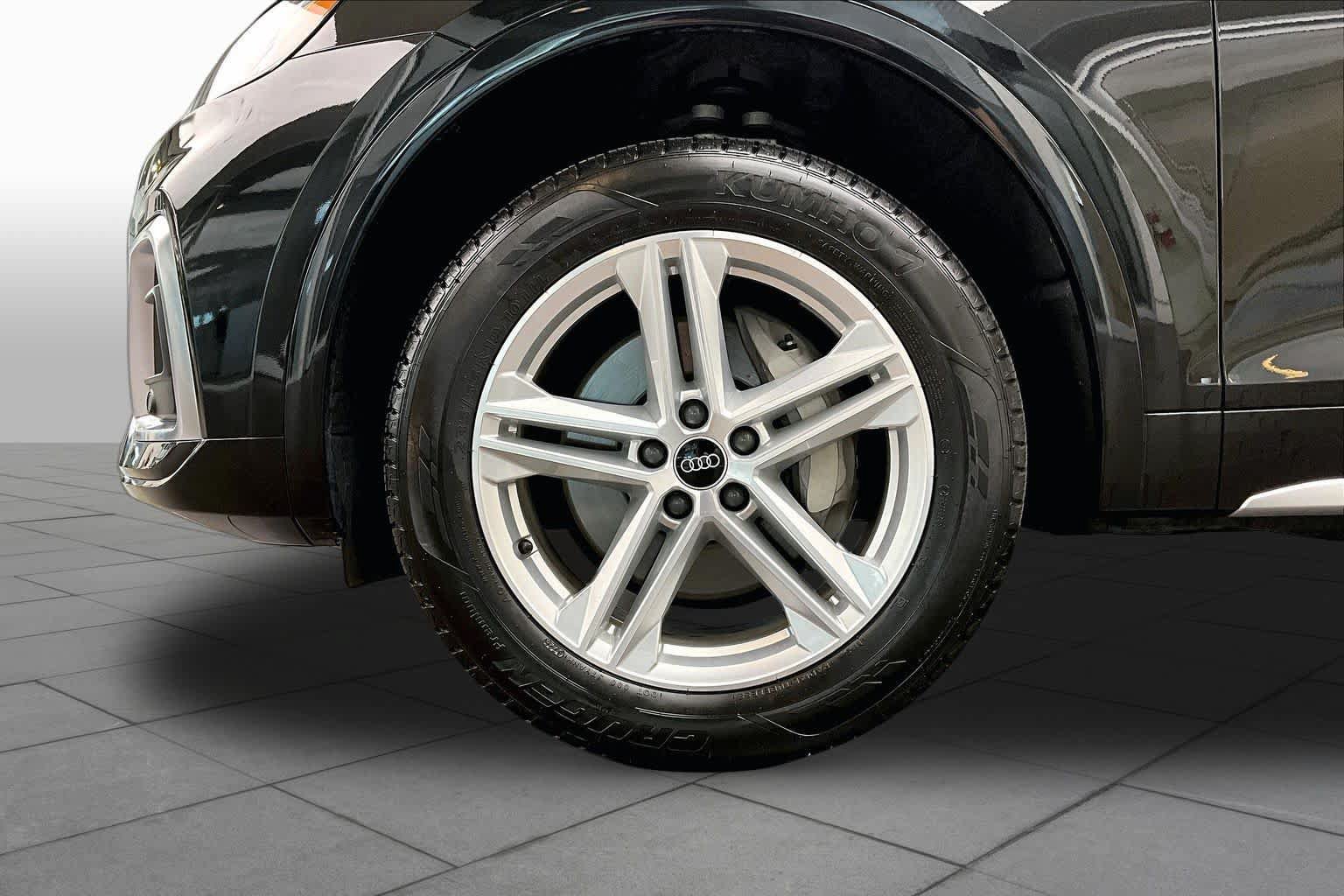 Certified 2025 Audi Q5 e Premium Plus w/ Premium Plus Package AWD/4WD image 10