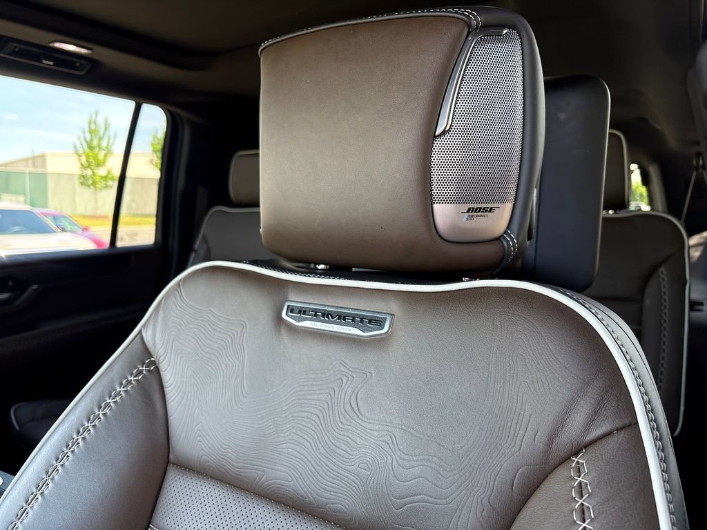 Certified 2025 GMC Yukon XL Denali Ultimate AWD/4WD image 18