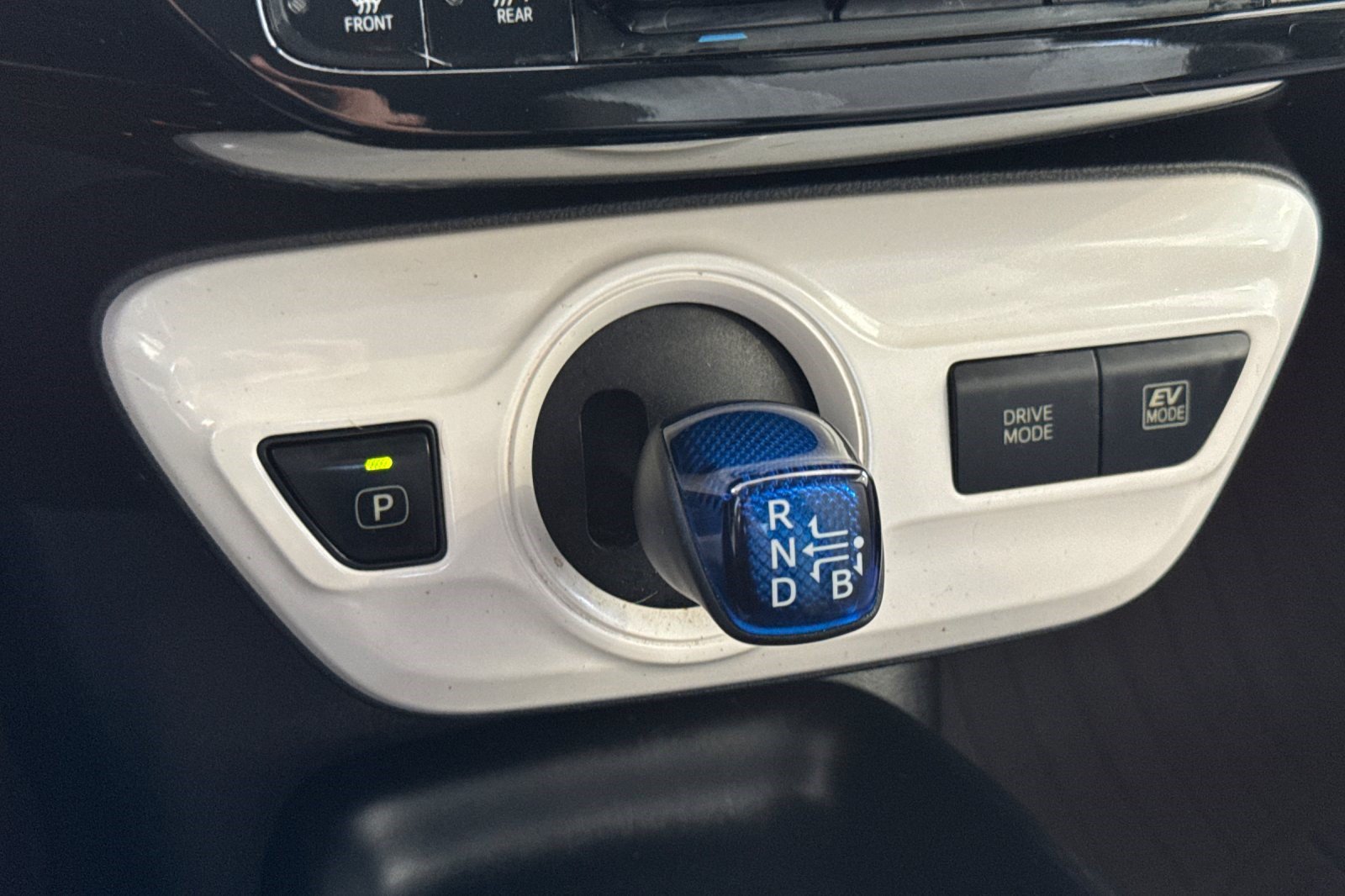 Used 2016 Toyota Prius Two FWD image 27