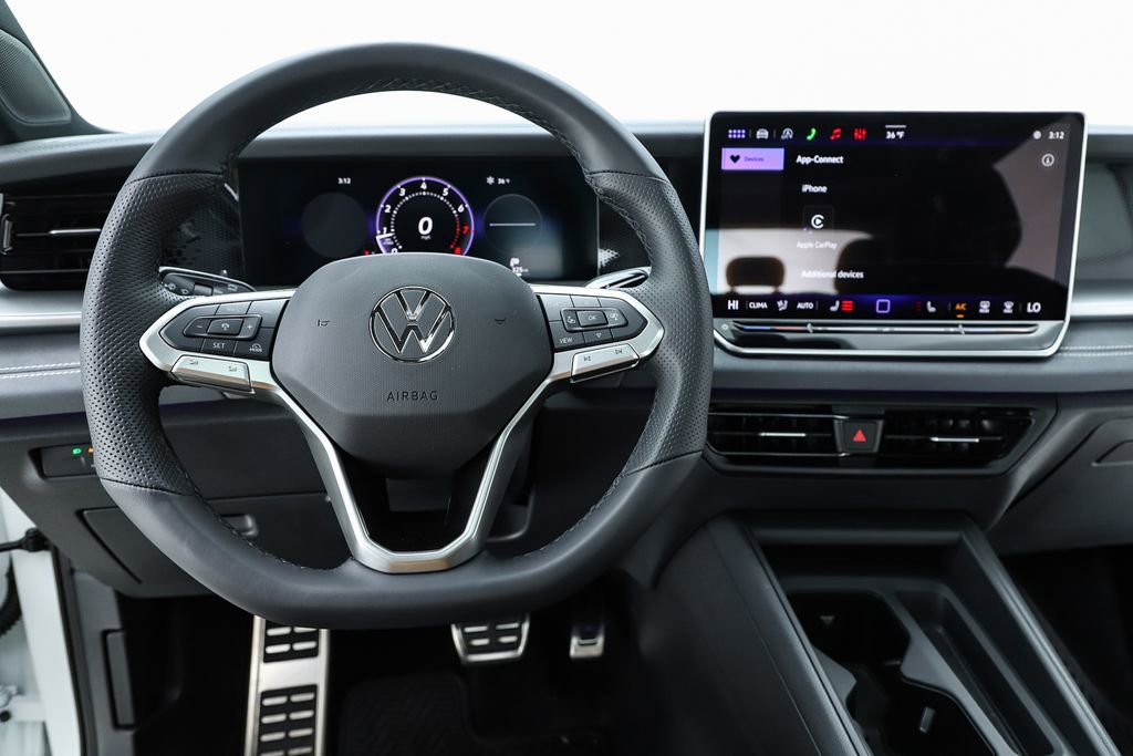 New 2026 Volkswagen Tiguan SE R-Line image 59