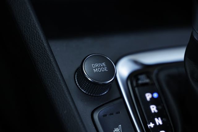 Used 2023 Hyundai Kona Limited image 42