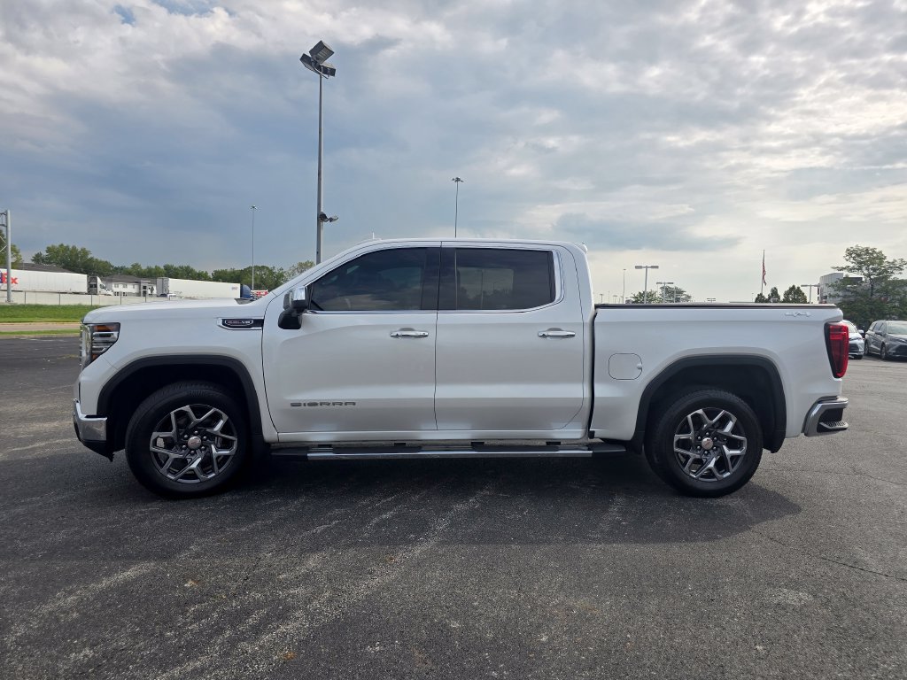 Used 2024 GMC Sierra 1500 SLT w/ SLT Premium Plus Package AWD/4WD image 14