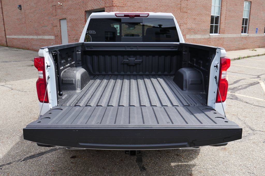 New 2026 Chevrolet Silverado 1500 High Country AWD/4WD image 8