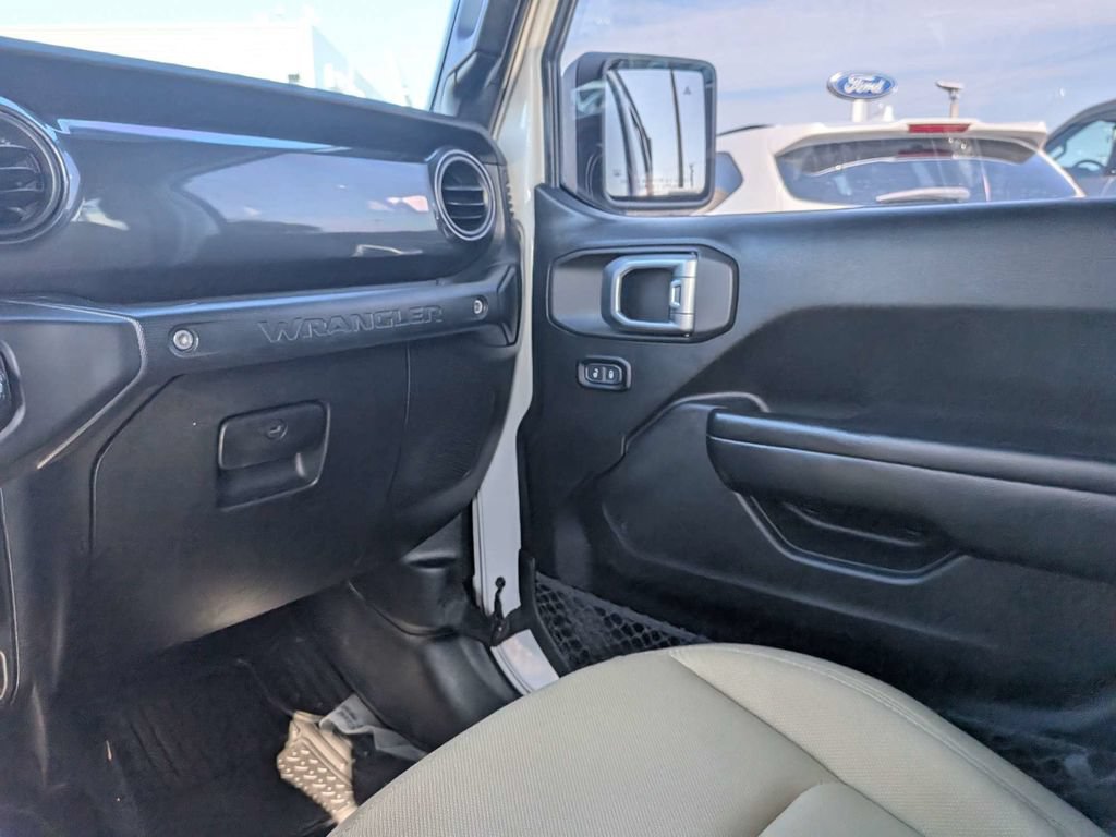 Used 2020 Jeep Wrangler Unlimited Sport AWD/4WD image 15