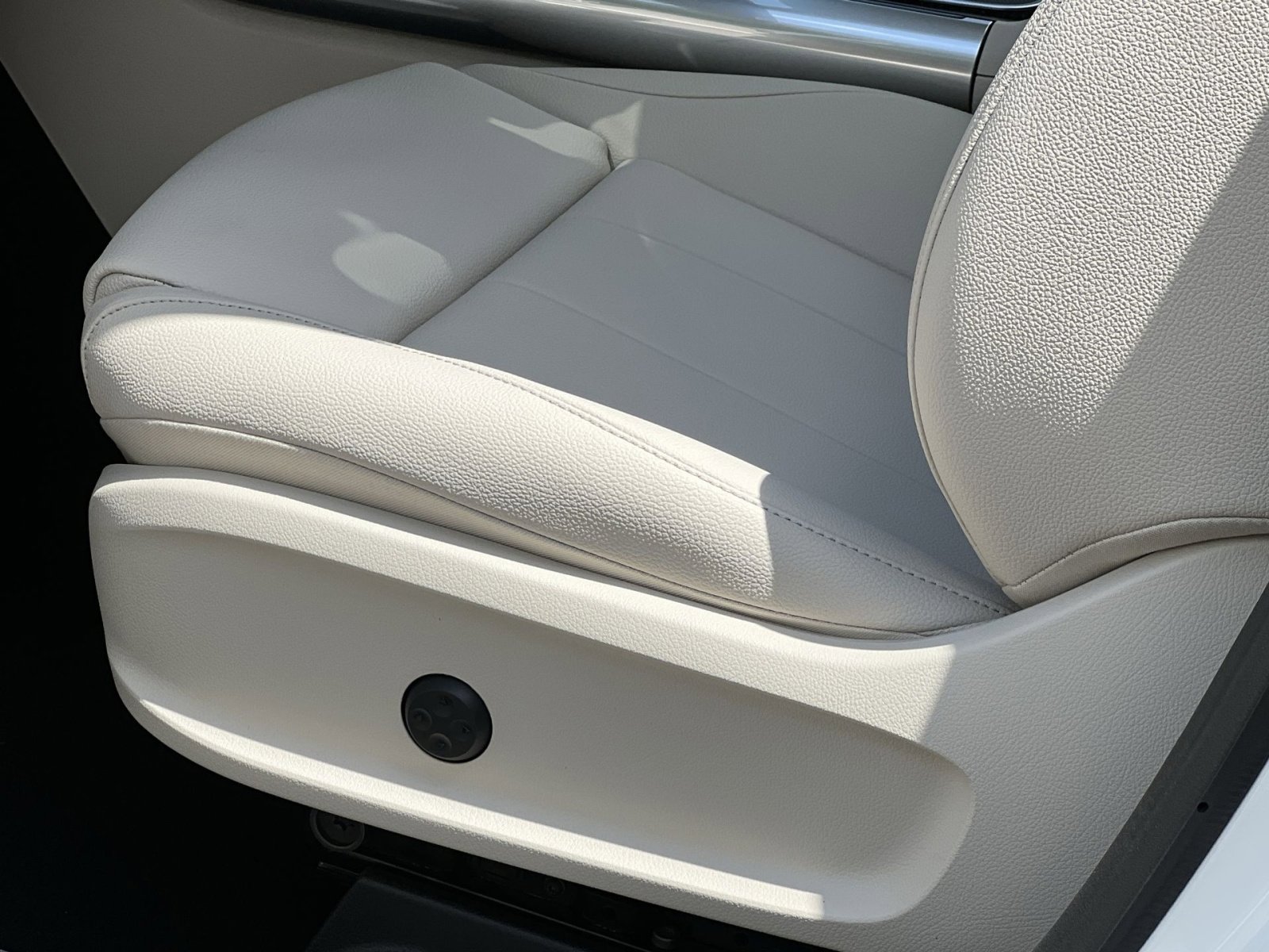 Certified 2026 Mercedes-Benz GLA 250 4MATIC image 12