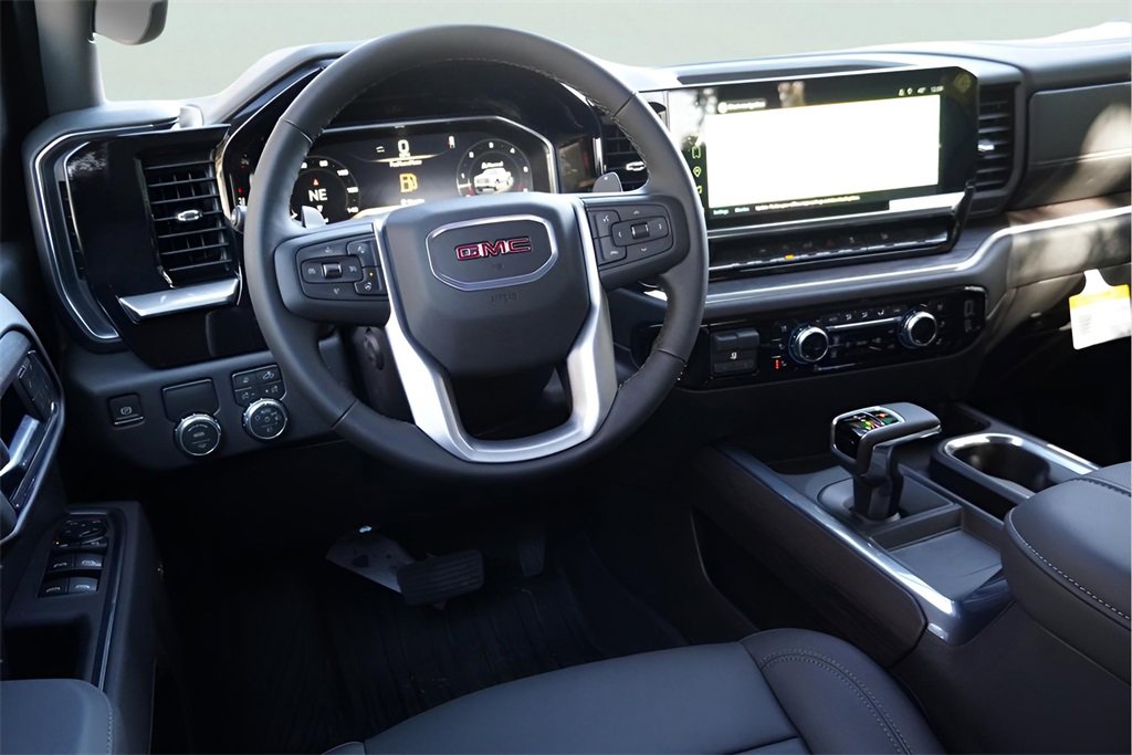 New 2026 GMC Sierra 1500 SLT image 18
