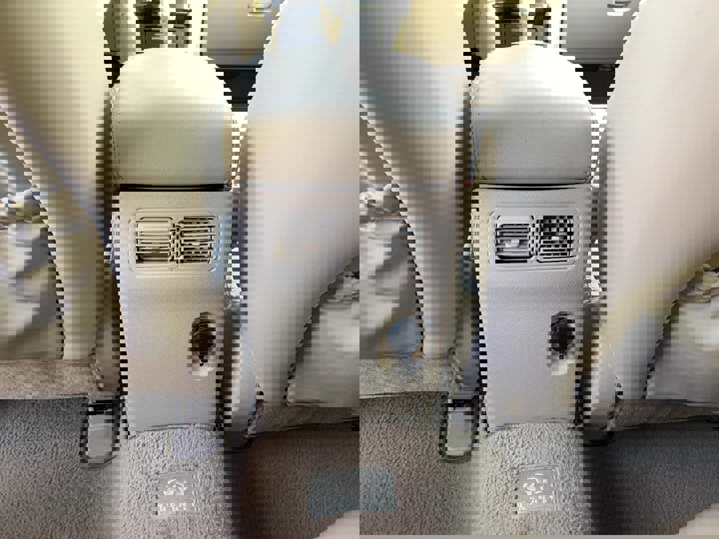 Used 2013 INFINITI FX37 AWD w/ Premium Pkg image 28