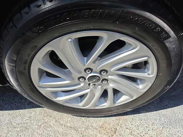 Used 2023 Lincoln Corsair FWD image 5