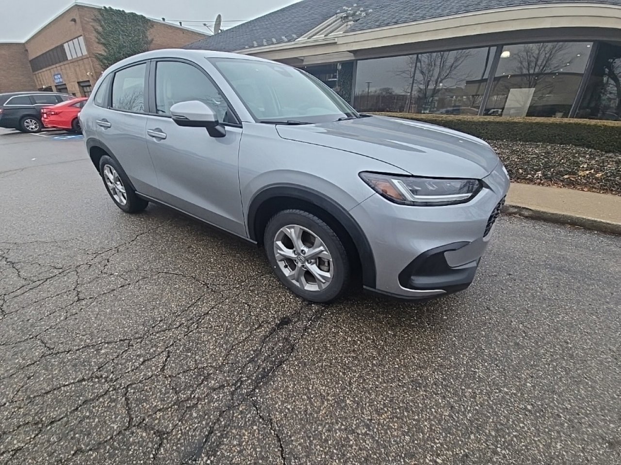 Used 2023 Honda HR-V LX image 10