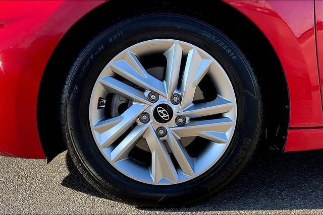 Used 2020 Hyundai Elantra SEL image 8