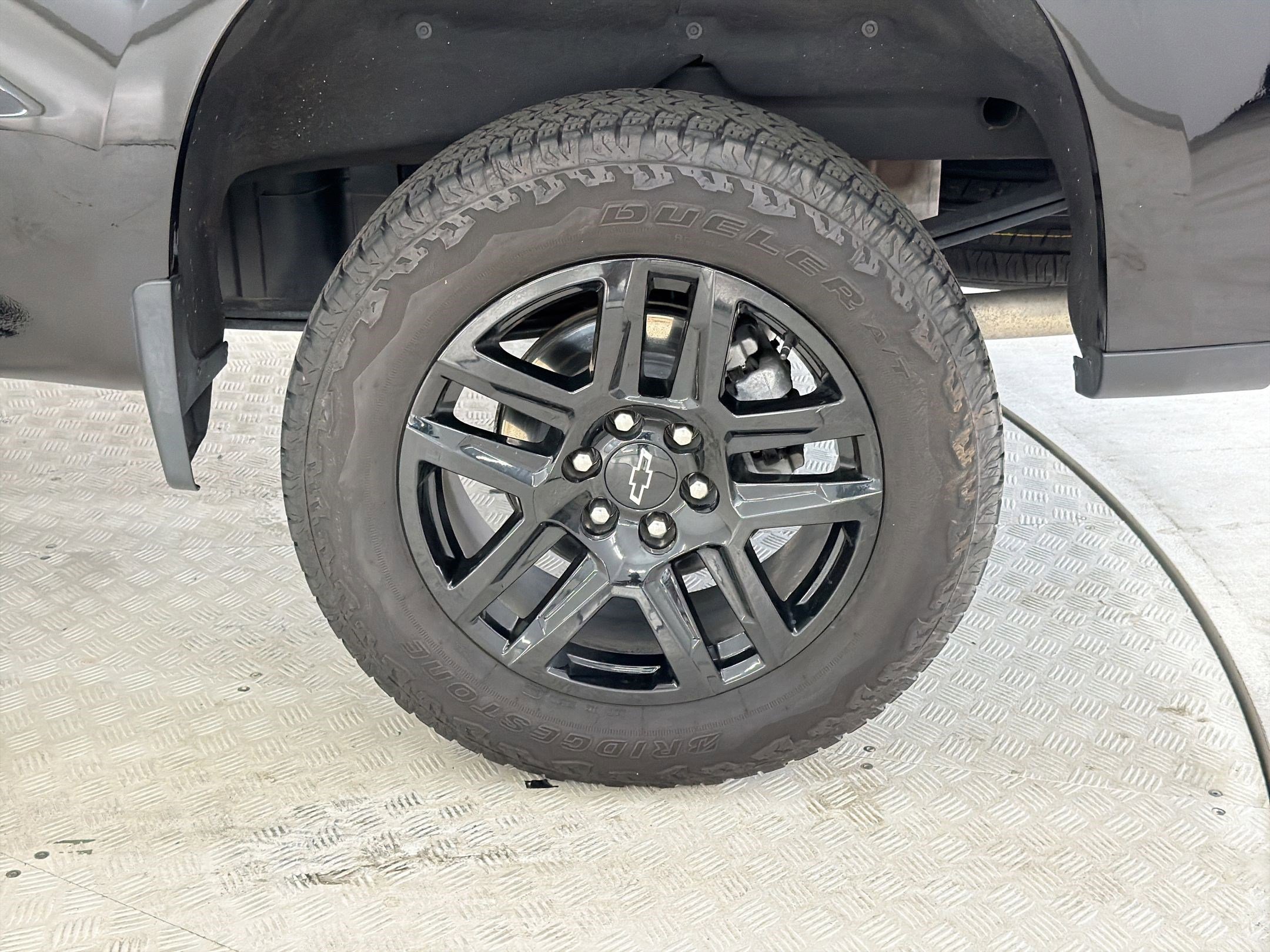 Used 2025 Chevrolet Silverado 1500 LT Trail Boss w/ LT Trail Boss Premium Package image 11