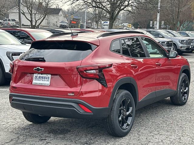 New 2026 Chevrolet Trax LT w/ Driver Confidence Package image 2