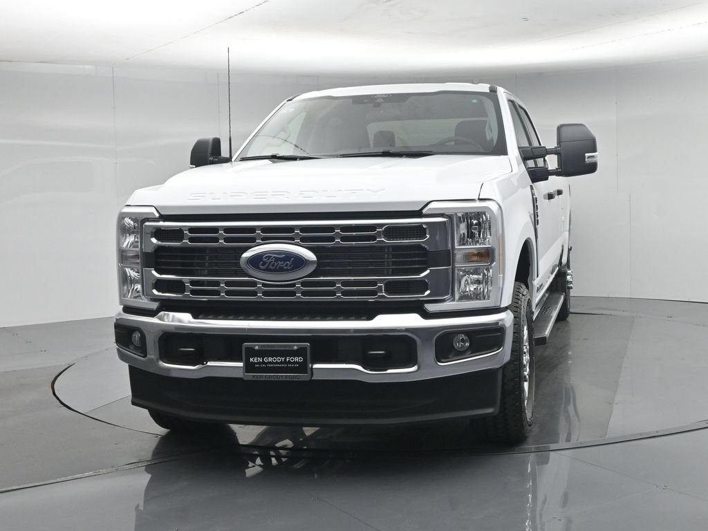 New 2026 Ford F350 XLT w/ FX4 Off-Road Package AWD/4WD image 56