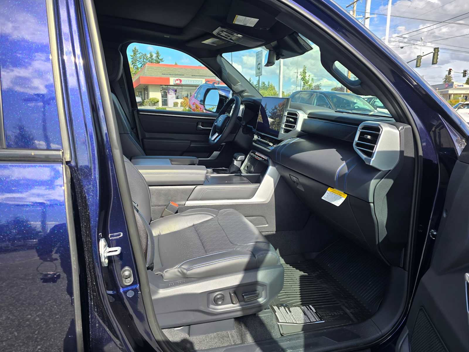 New 2025 Toyota Tundra Platinum image 11