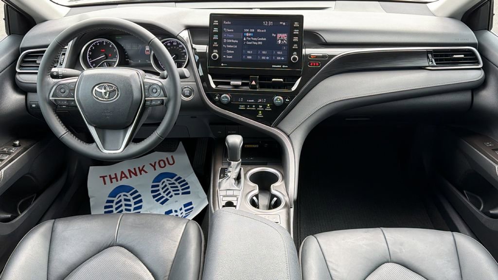 Used 2024 Toyota Camry XLE FWD image 25