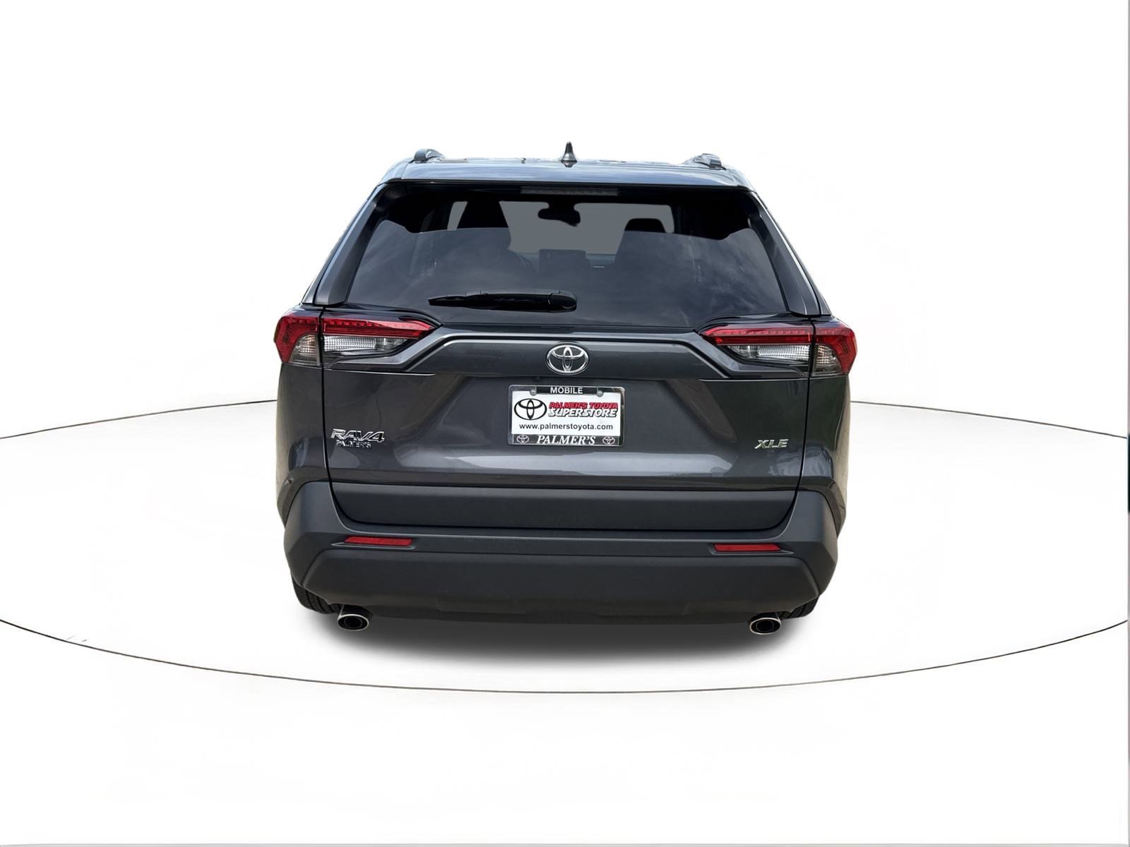 Used 2024 Toyota RAV4 XLE image 4