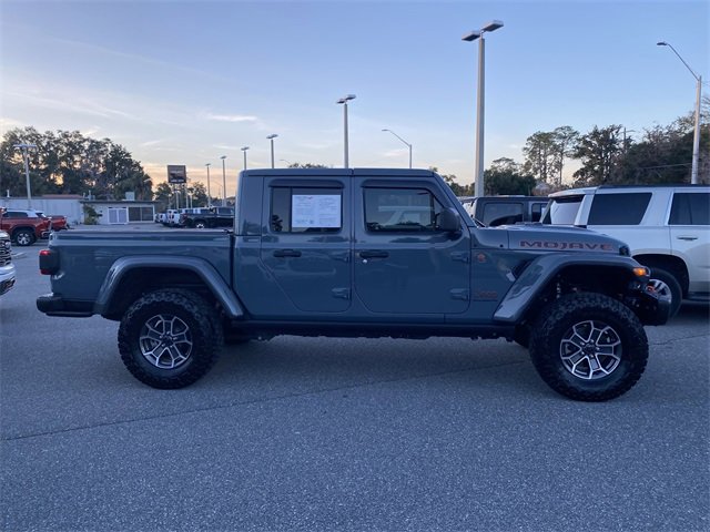 Used 2024 Jeep Gladiator Mojave image 2