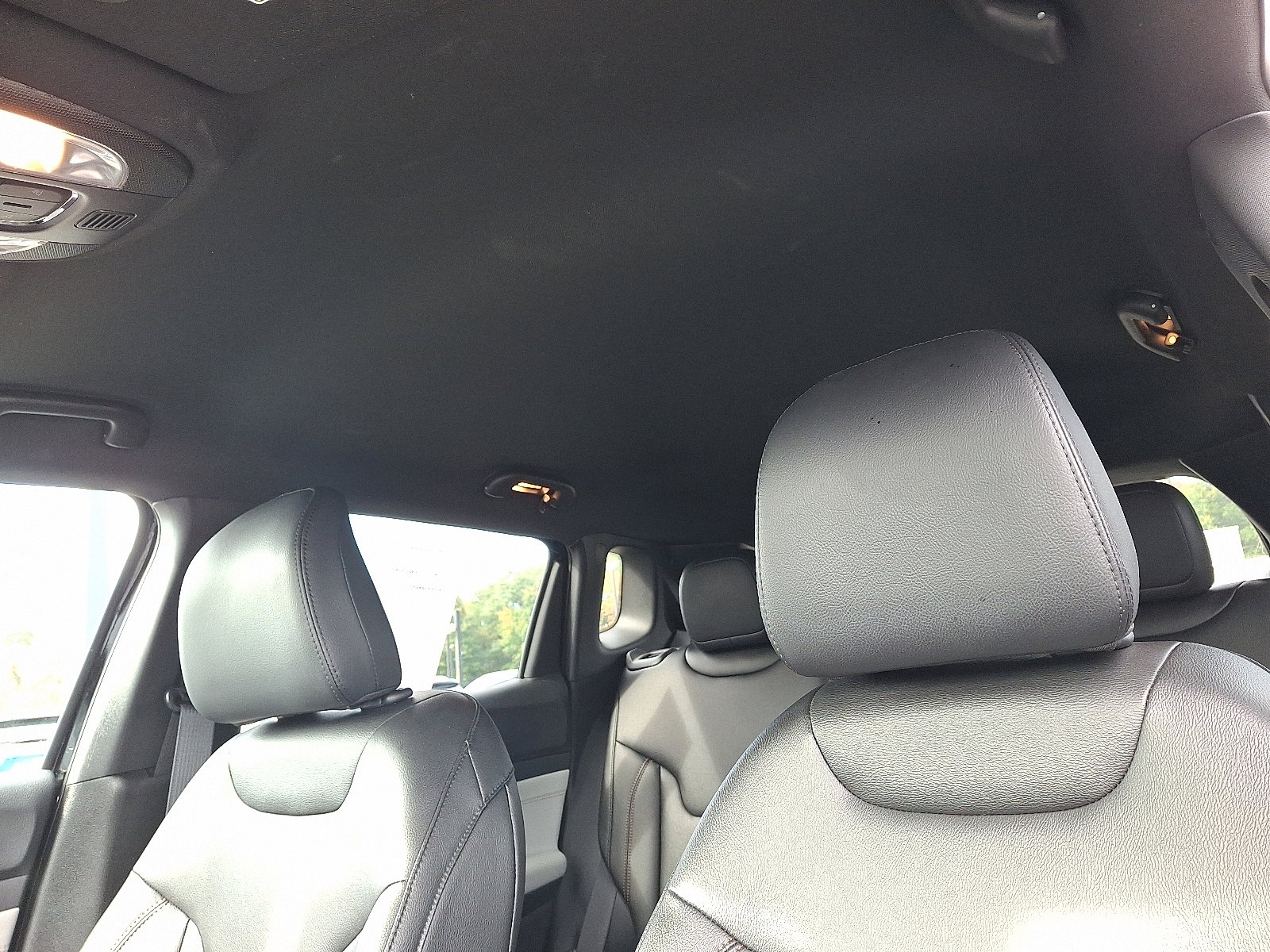 Certified 2024 Jeep Compass Limited image 14