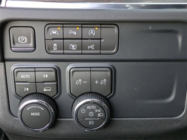 New 2026 Chevrolet Suburban Premier image 15