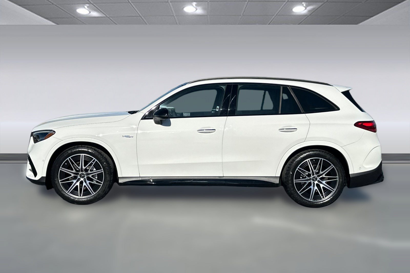 Used 2025 Mercedes-Benz GLC 43 AMG 4MATIC image 2