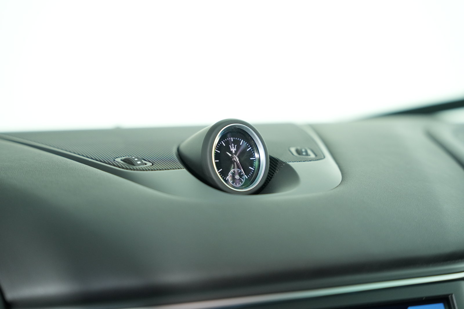 Used 2023 Maserati Levante Modena AWD/4WD image 24