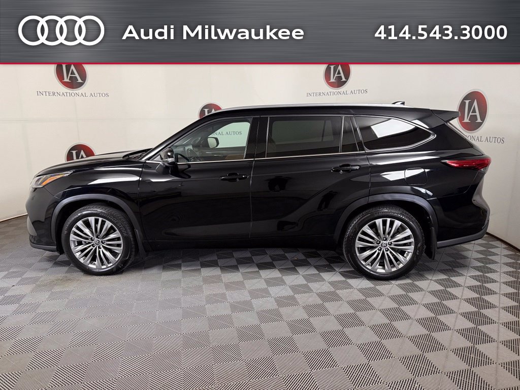 Used 2022 Toyota Highlander Platinum AWD/4WD image 9