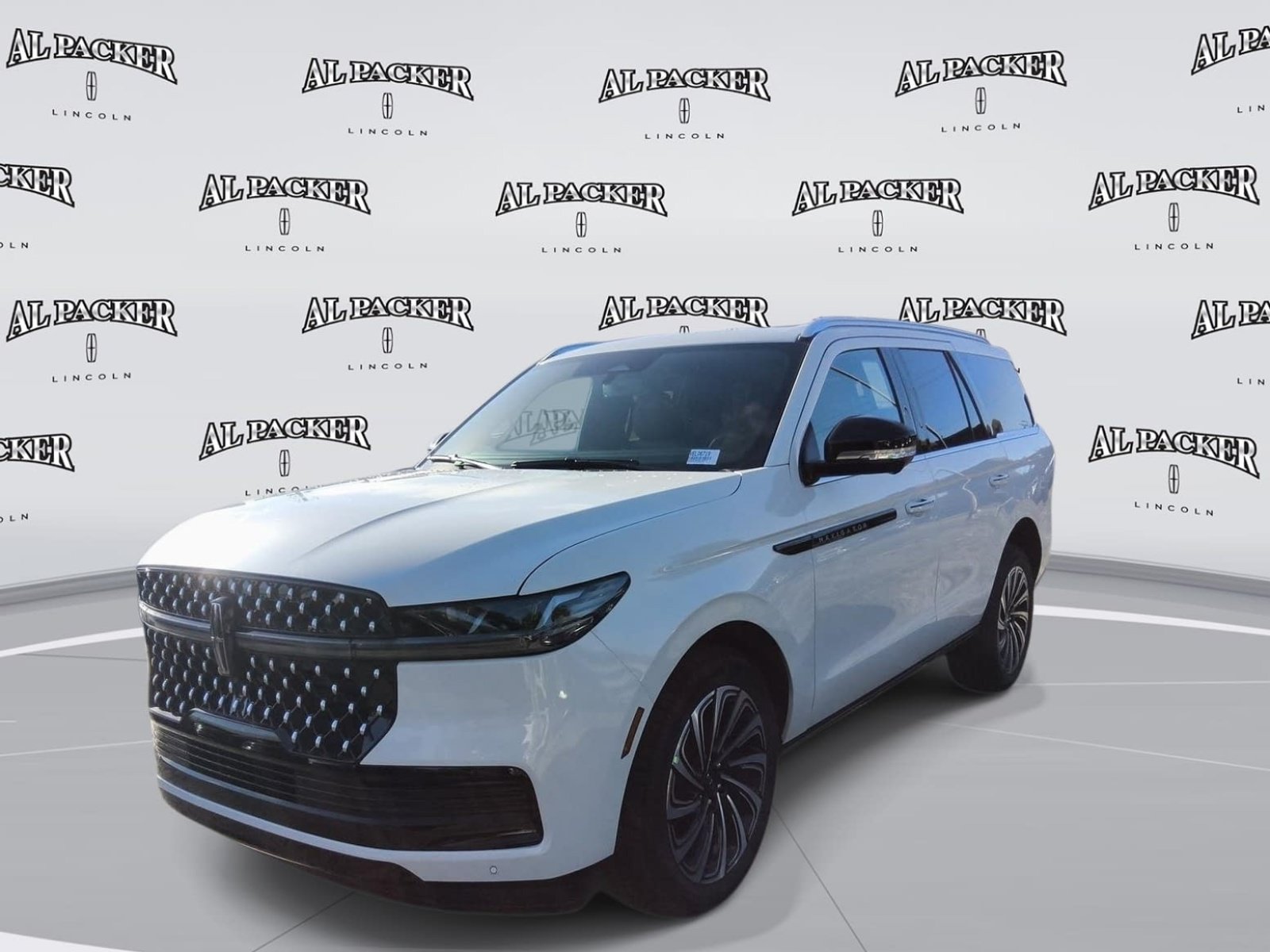 New 2027 Lincoln Navigator Black Label AWD/4WD image 1
