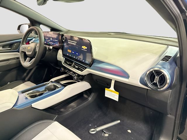 New 2026 Chevrolet Equinox EV LT AWD/4WD image 29