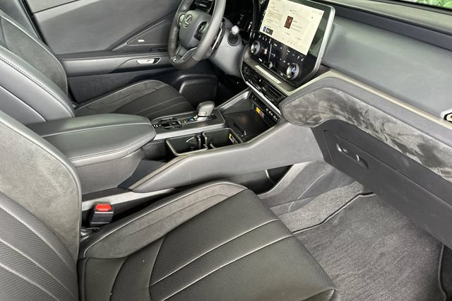 Used 2026 Lexus TX 500h AWD w/ Technology Package image 20