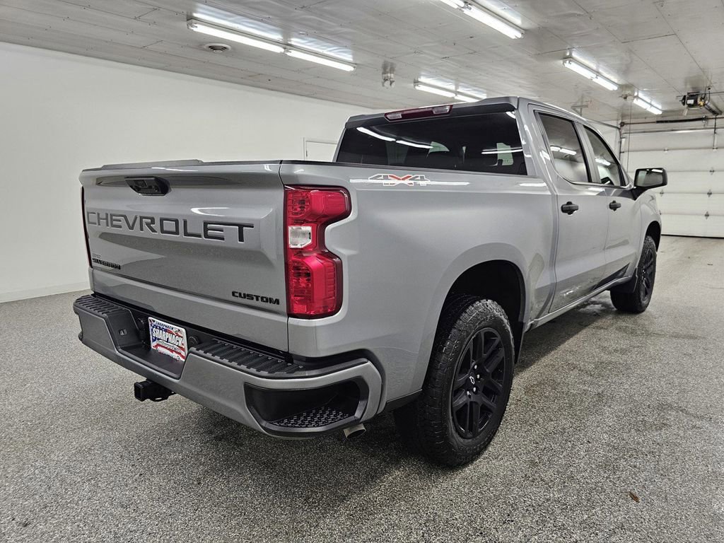 Used 2026 Chevrolet Silverado 1500 Custom AWD/4WD image 4