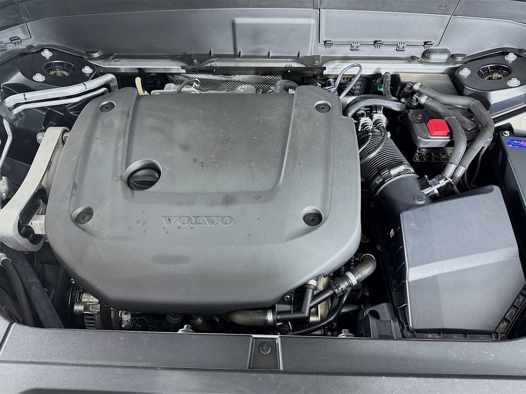 Certified 2023 Volvo XC90 B6 Ultimate w/ Protection Package Premier image 33