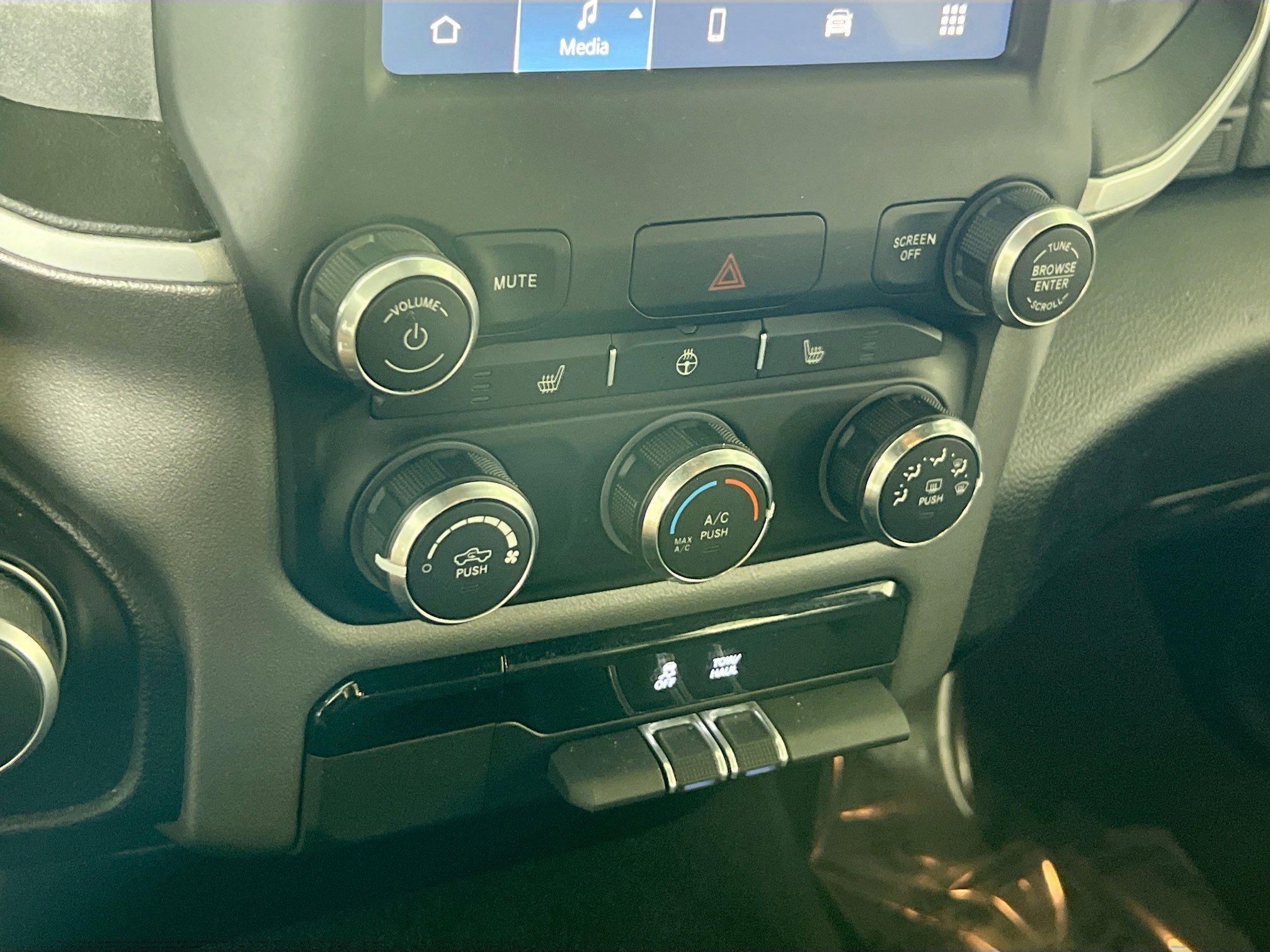 Used 2023 RAM 1500 Big Horn image 15