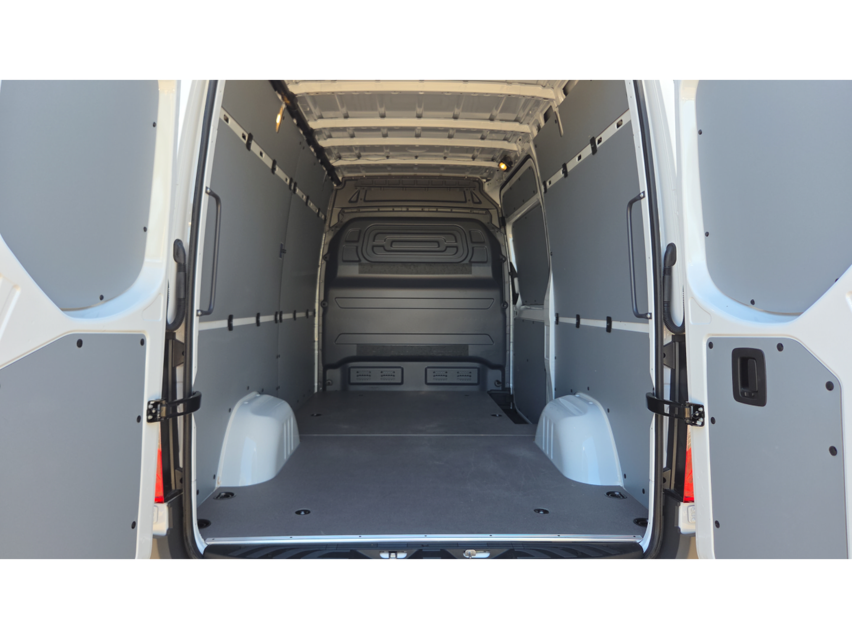 Used 2026 Mercedes-Benz Sprinter 2500 image 11