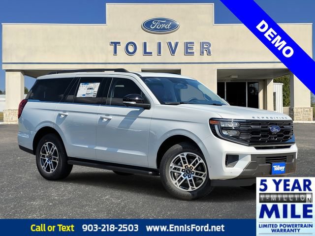 New 2025 Ford Expedition Active image 1