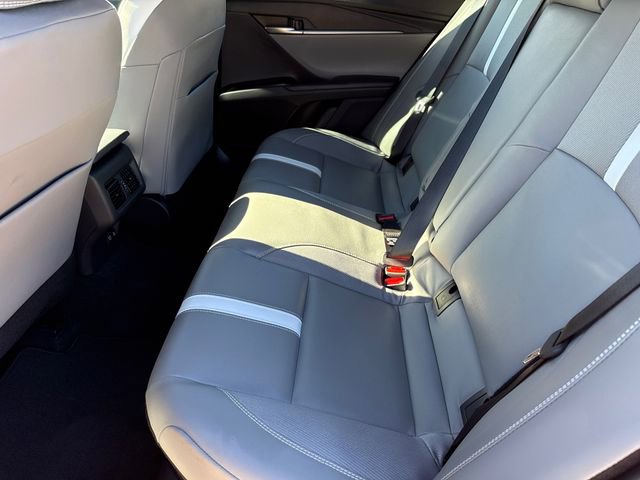 Used 2026 Toyota Camry SE w/ Convenience Package image 17