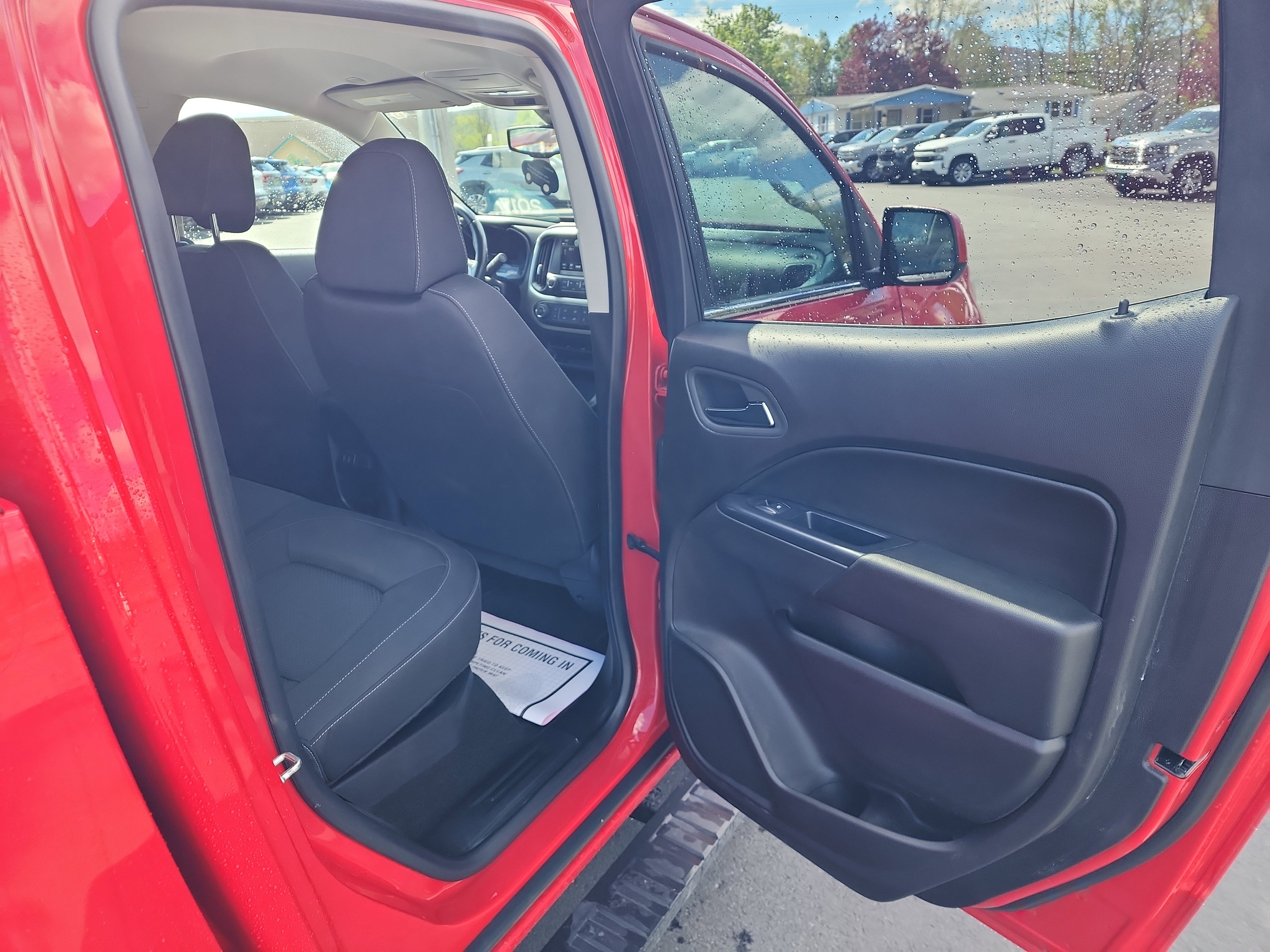 Used 2017 Chevrolet Colorado LT w/ LT Convenience Package AWD/4WD image 31