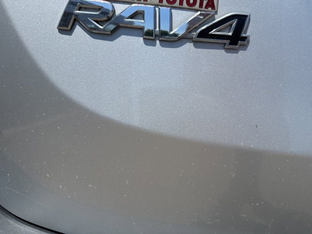 Used 2014 Toyota RAV4 XLE FWD image 5