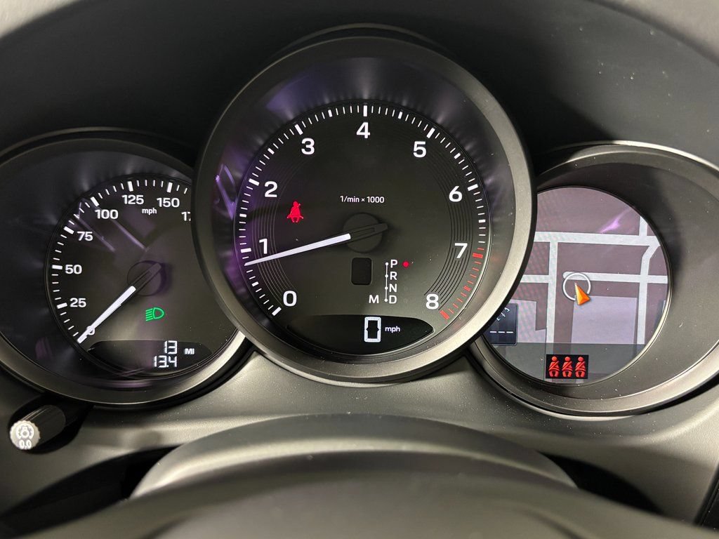 Certified 2026 Porsche Macan AWD/4WD image 21