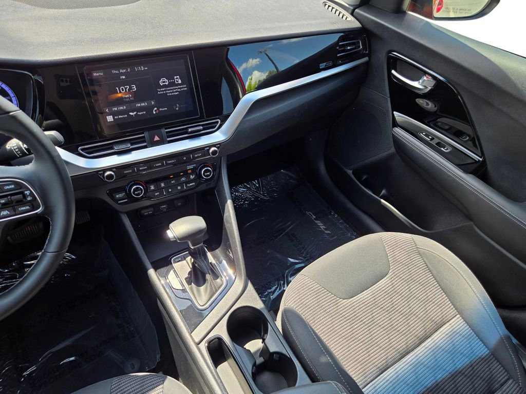 Certified 2022 Kia Niro LXS image 22