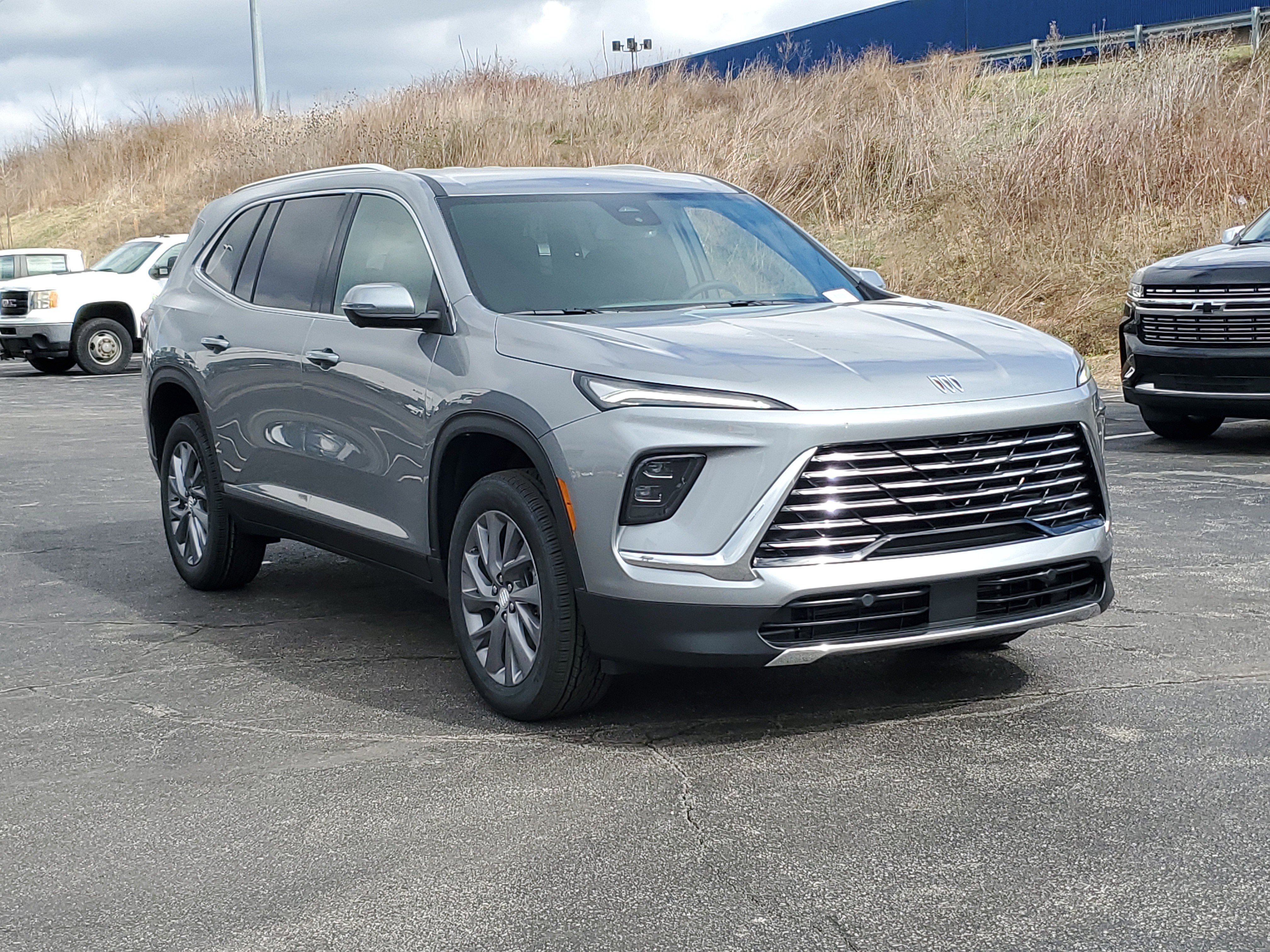 New 2026 Buick Enclave Preferred w/ LPO, Floor Liner Package